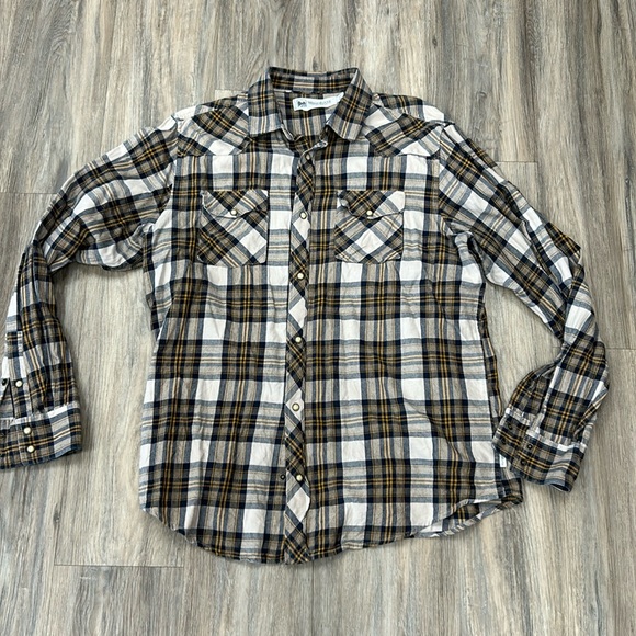 Wind River classic fit pearl snap western shirt. Size Large Tall. EUC. - Picture 1 of 6